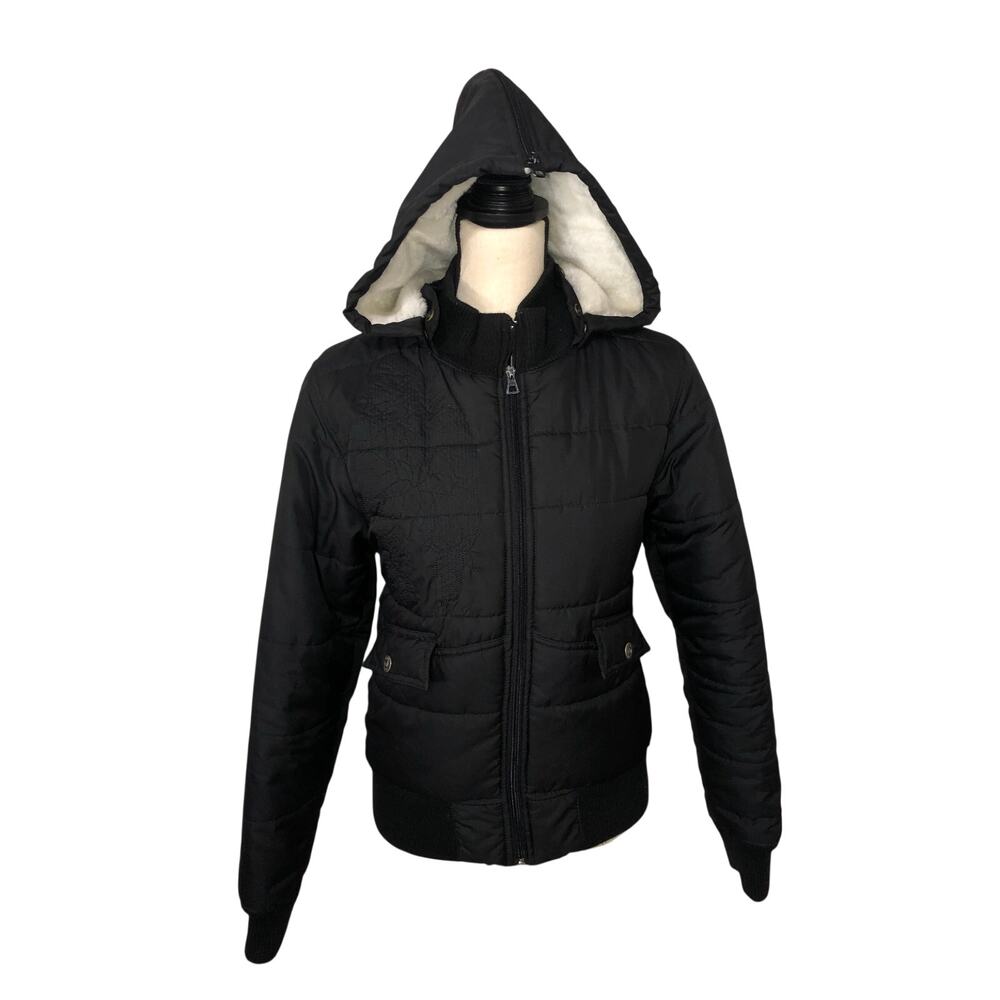 Matix Black Quilted Puffer Jacket Hooded Size M Streetwear Skater Punk Goth Y2K
